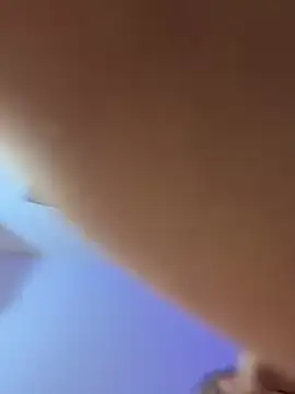 downsonMia's cam snapshot