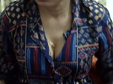 CHAMELI4747's cam snapshot