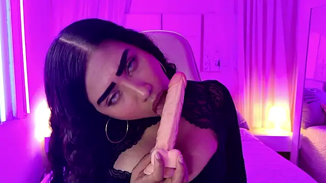 Mia_bm_'s cam snapshot