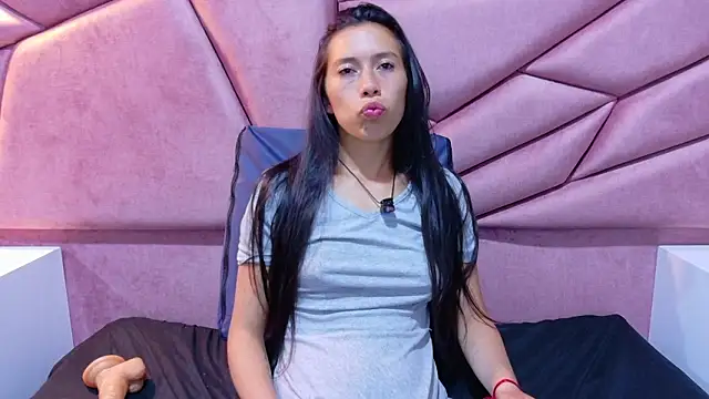 kimberlypink_'s cam snapshot