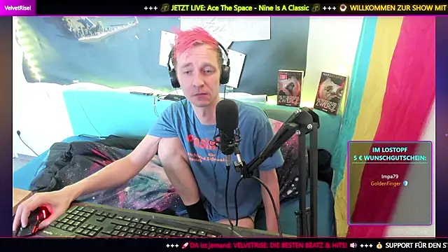 VelvetRise's cam snapshot