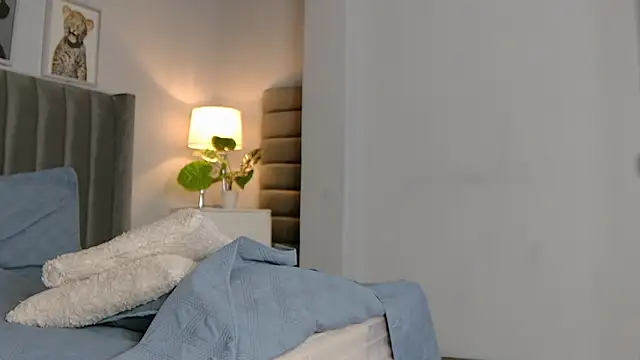 Madie__collins's cam snapshot