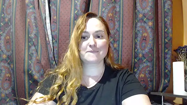 Foxy_Kate3333's cam snapshot