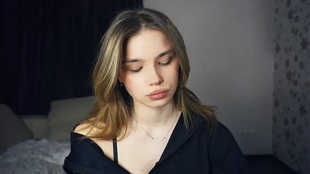 EarthaStinett's cam snapshot