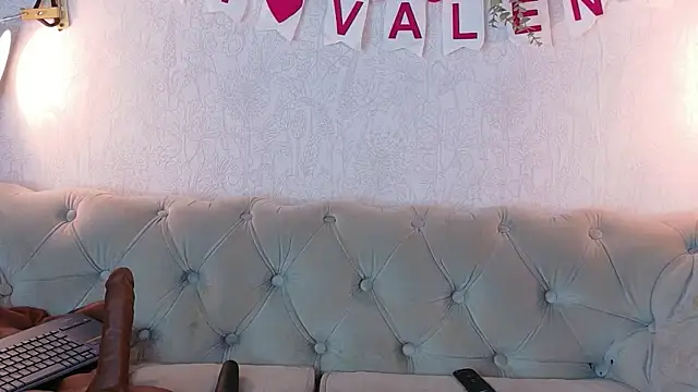 Cloee_Rainbow1 live sex cam