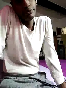 KeptupInosine live sex cam