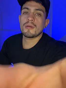 williamsmiiths16 live sex cam