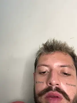 LaranjinhaLuccasKonig's cam snapshot