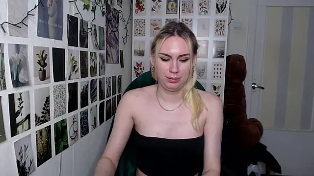 CapriScorpion live sex cam