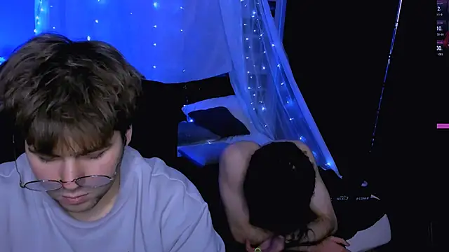 michael_strong1's cam snapshot