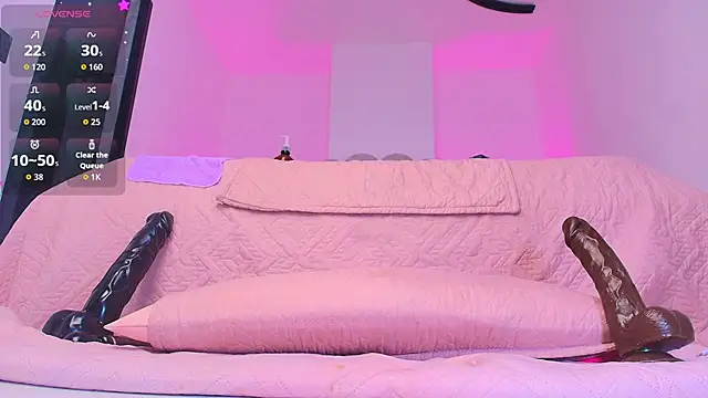 sharlott_miller's cam snapshot