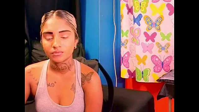 indiansumaya29 live sex cam