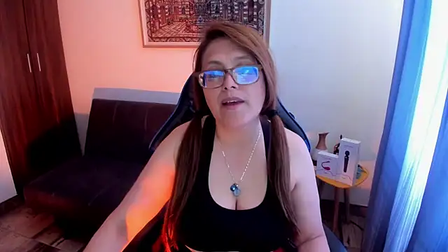 Ivette_Shaira's cam snapshot