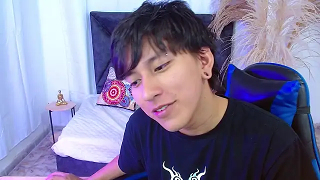 nikoo_18 live sex cam