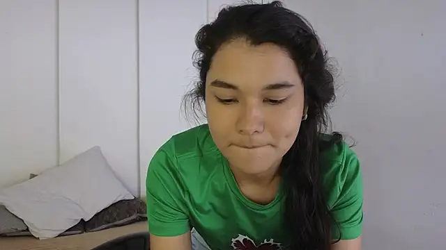 sexychanell_18 live sex cam