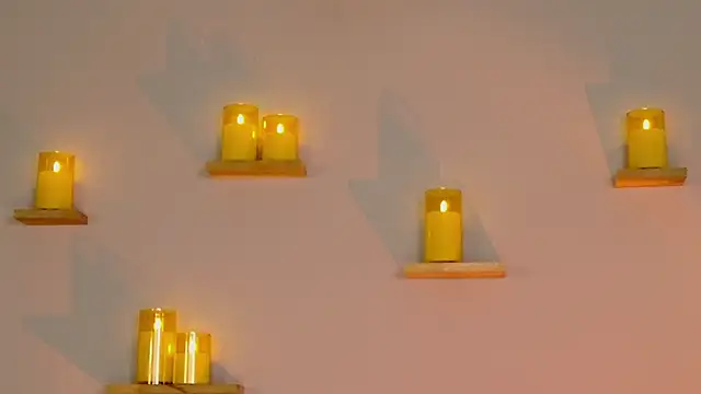 LilouKat live sex cam