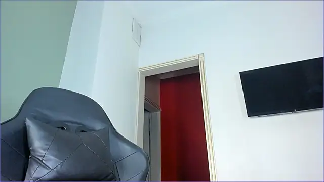 taeni_lara live sex cam