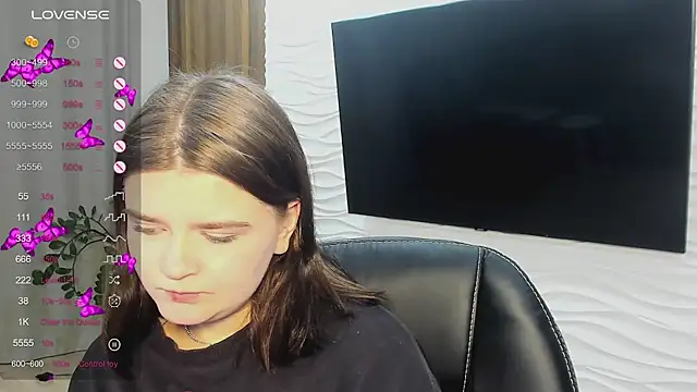 LanaTreades's cam snapshot