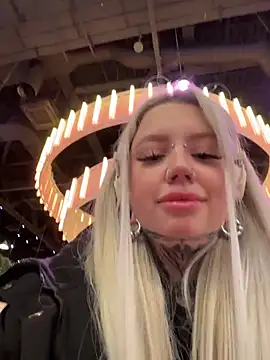 Chiibi's cam snapshot