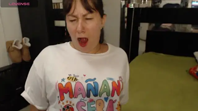 CATRINA-83's cam snapshot