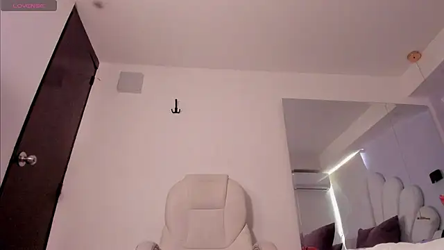 ginebra_ness's cam snapshot