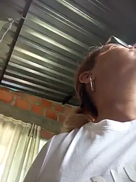 natally_ross21's cam snapshot