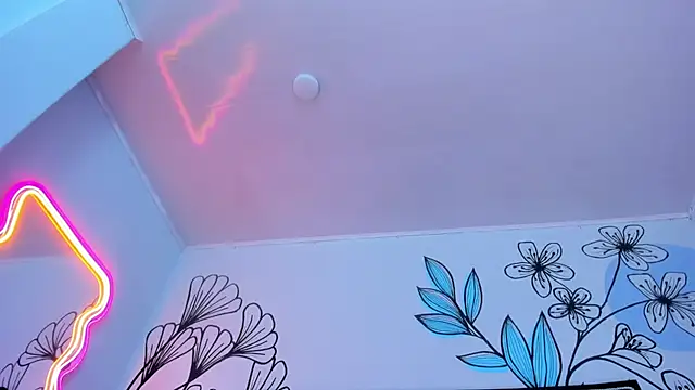 Sweet_Ariadna_'s cam snapshot