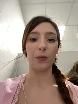 LilluKatten live sex cam