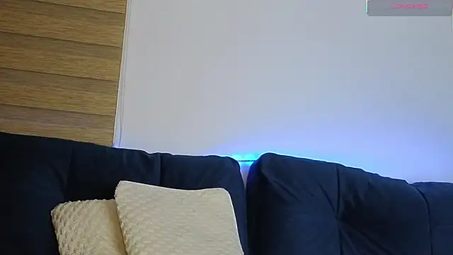 JulianTurner live sex cam