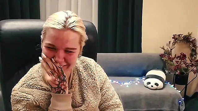 Hot_Blonda's cam snapshot