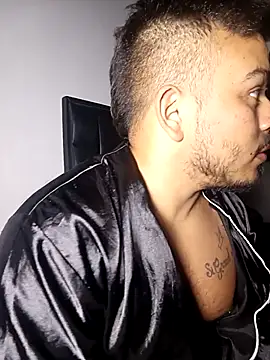 Naughty_Charly live sex cam