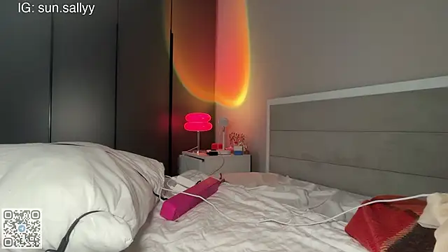 sunsally's cam snapshot