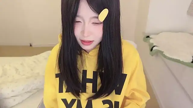 Onefiona's cam snapshot