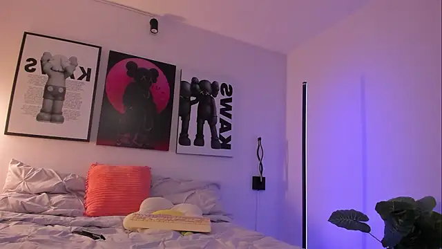 Hey_lucy__'s cam snapshot