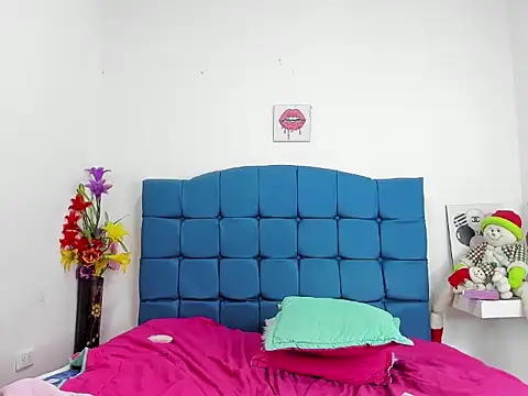 _GoldenGirls_'s cam snapshot