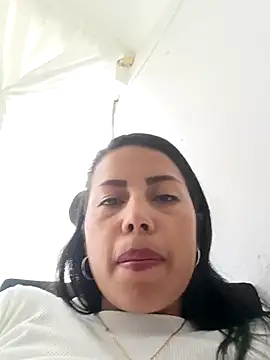 _andrea30's cam snapshot