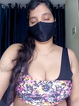 Rose-luckey's cam snapshot