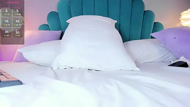 AlassiaHocthner's cam snapshot