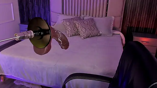 Lillyortiz's cam snapshot