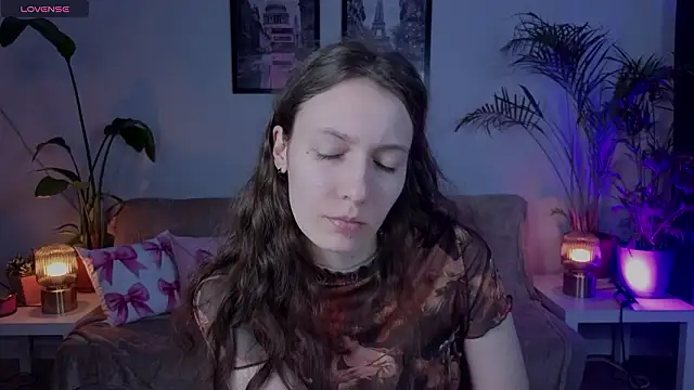 VioletaBloom live sex cam