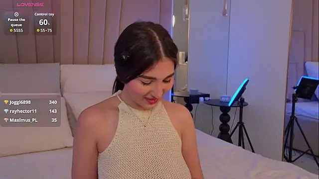 LisaDeviss's cam snapshot