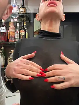 AmandaArt's cam snapshot