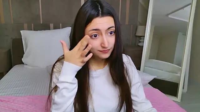 Gloria_Bendall's cam snapshot