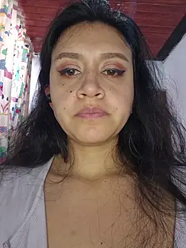 lombarlana-89 live sex cam