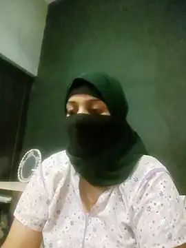 Tamil_shalini's cam snapshot