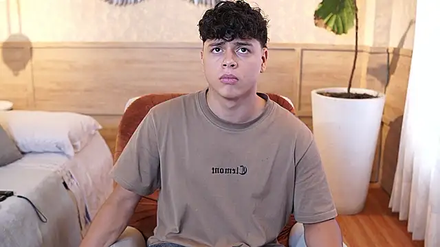 Ethan_occonor live sex cam