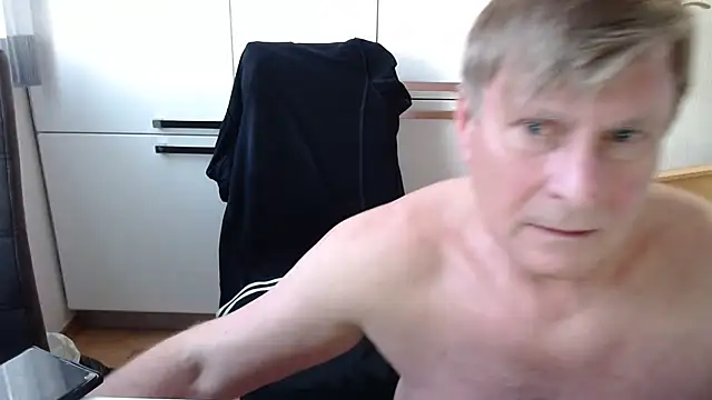 johnnym1 live sex cam