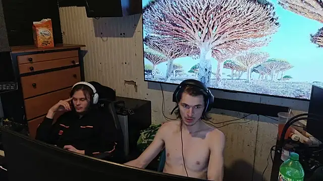 nuttyking2022 live sex cam