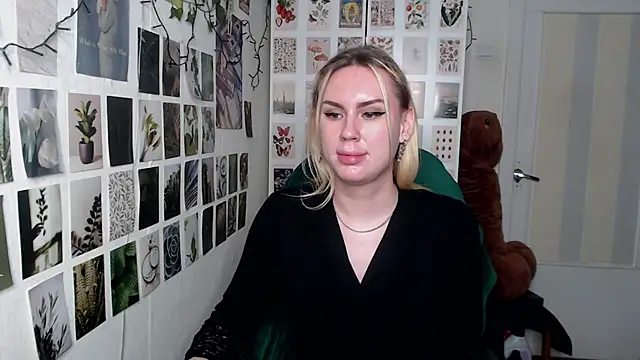 CapriScorpion live sex cam