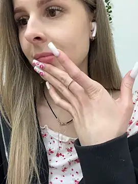 Lina_Away's cam snapshot